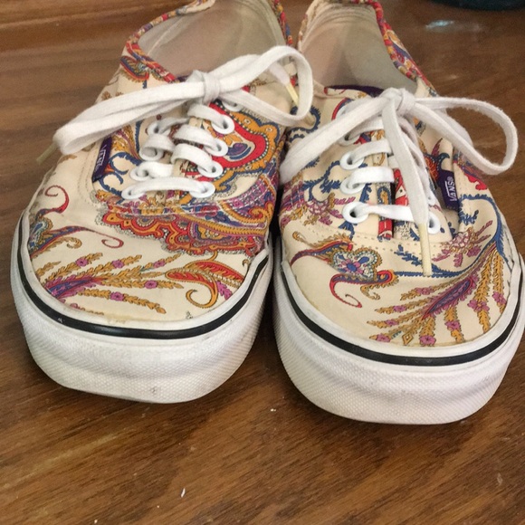 UNISEX VANS SNEAKERS - Picture 4 of 8